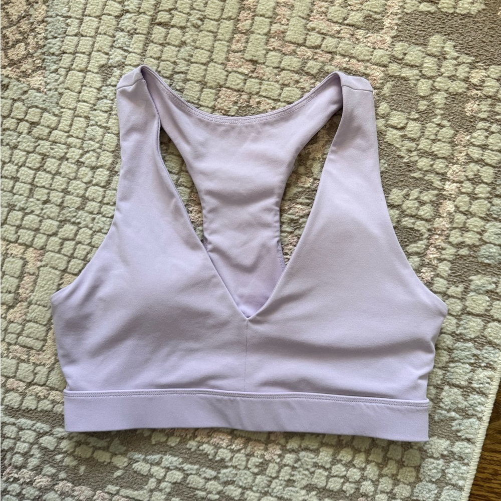 Fabletics On-The-Go Midi Impact Sports Bra